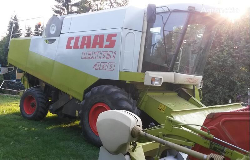 Claas LEXION 480 grain harvester