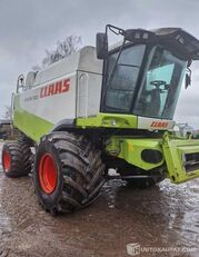 Claas LEXION 510 grain harvester