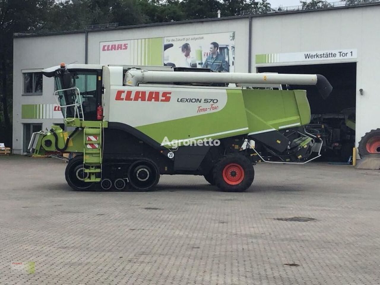 Claas LEXION 570TT MIT V750+TW grain harvester
