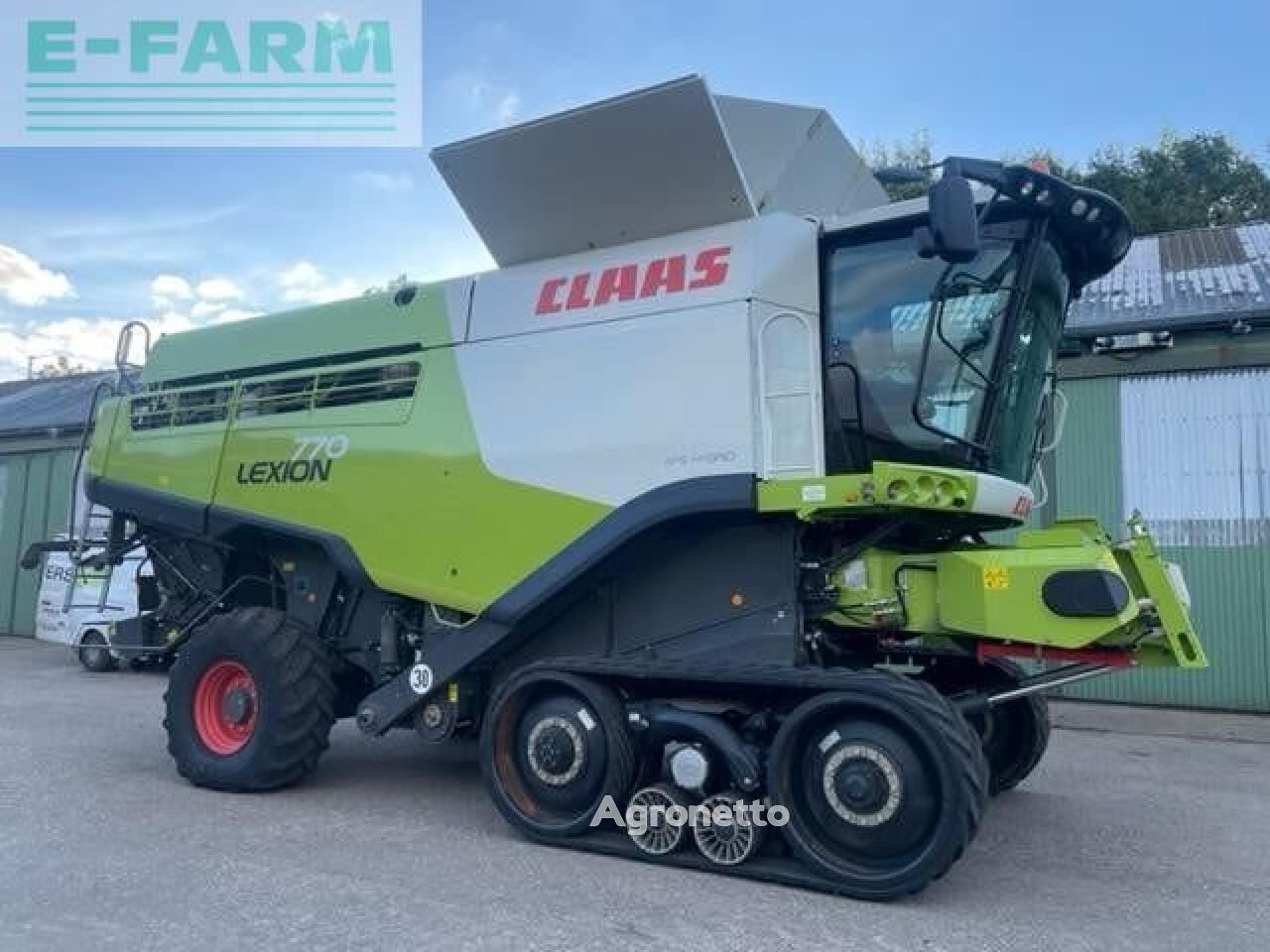 Claas LEXION 770 TT grain harvester