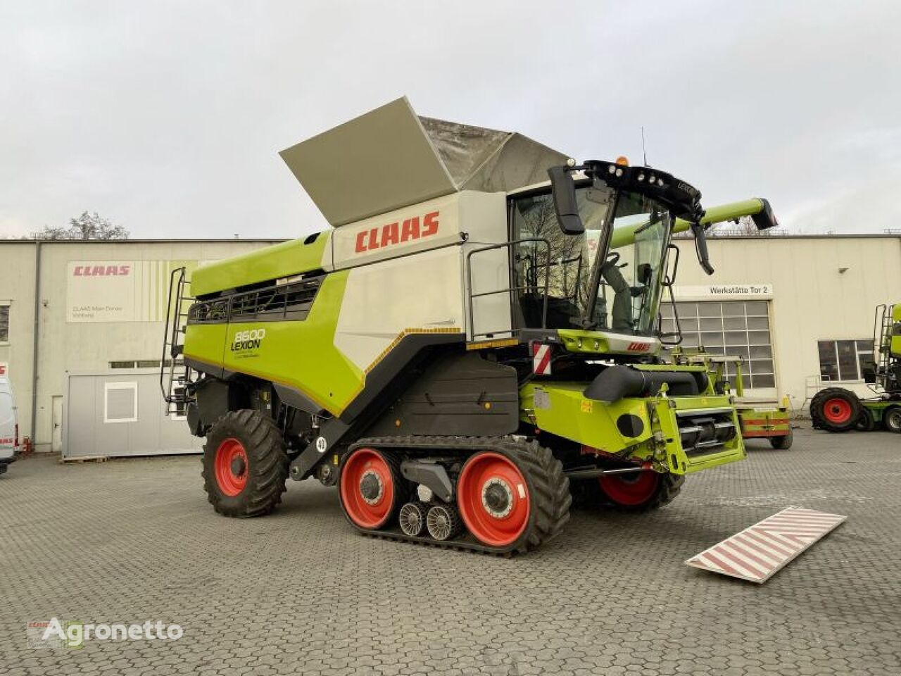 Claas LEXION 8600 TT E5 skördetröska