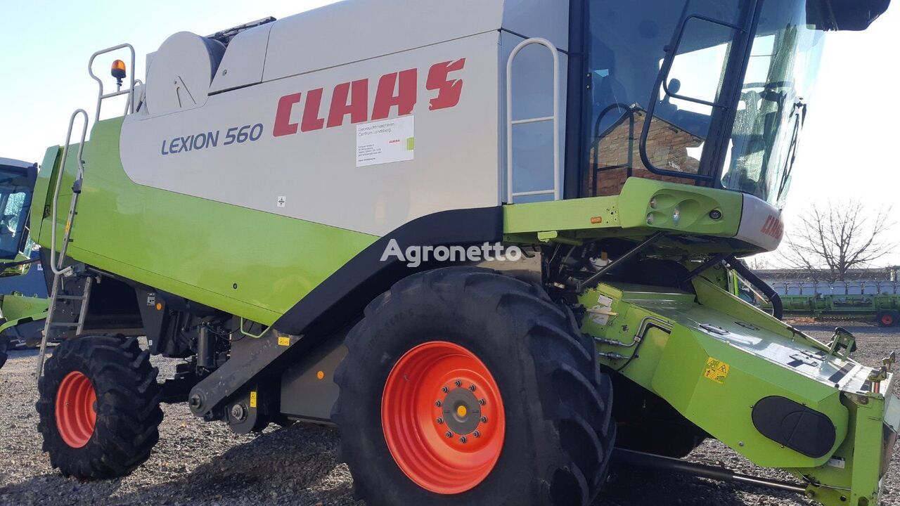 Moissonneuse-batteuse Claas Lexion 560 - Agronetto