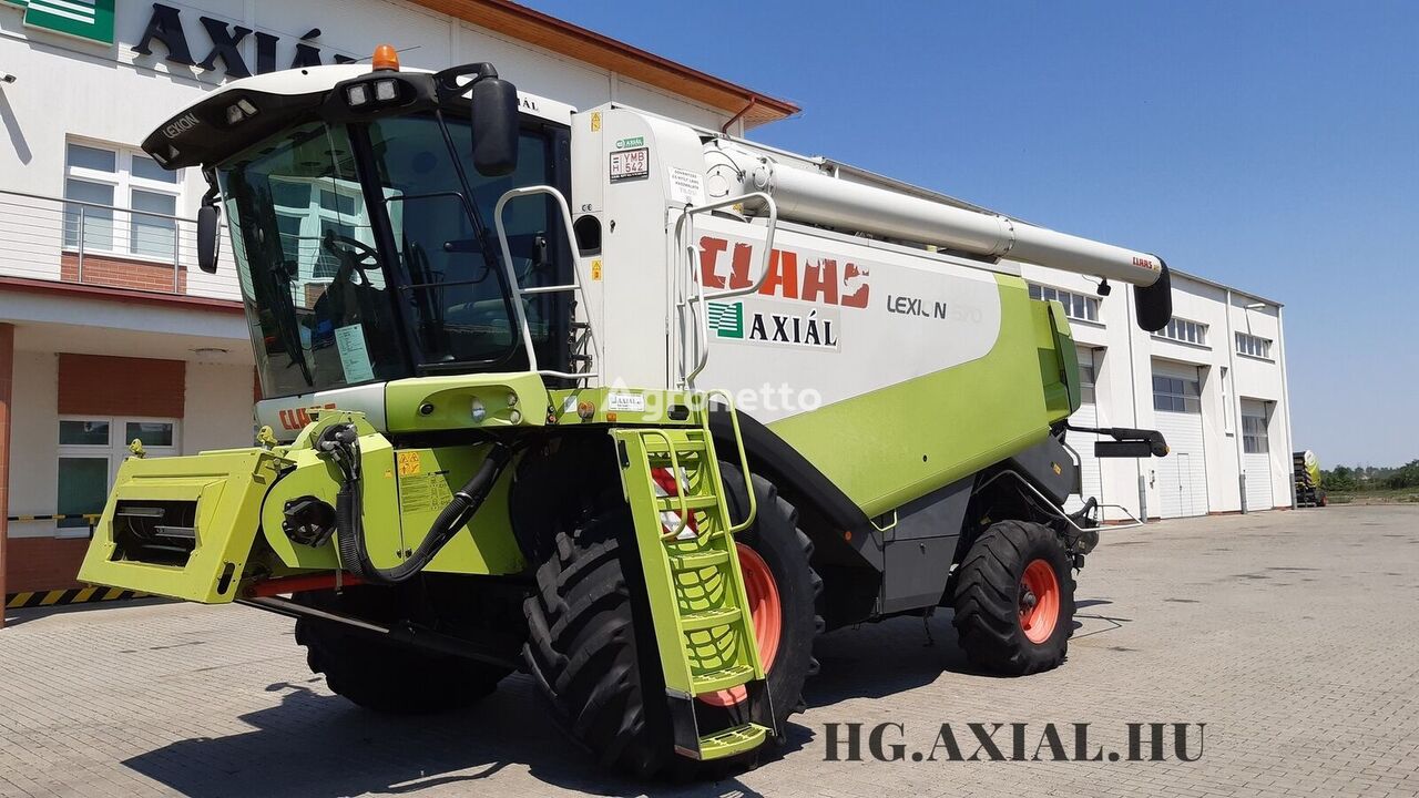 moissonneuse-batteuse Claas Lexion 570