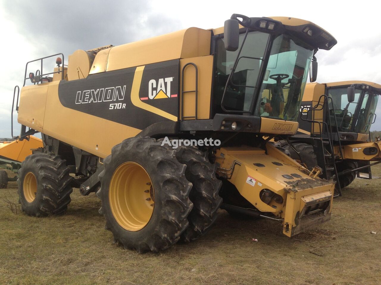 Claas Lexion 580R CAT grain harvester