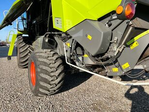 Claas Lexion 600 grain harvester for sale - Image 27 | Agroline Claas Lexion 600 grain harvester | Image 27 - Agroline