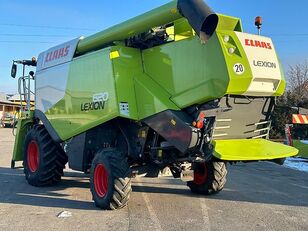 Claas Lexion 620 grain harvester