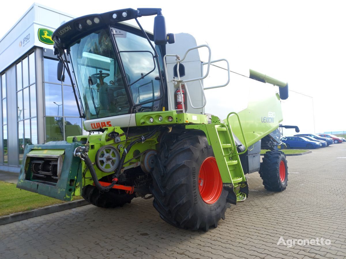 Claas Lexion 630 4×4 Montana + Header paioase grain harvester