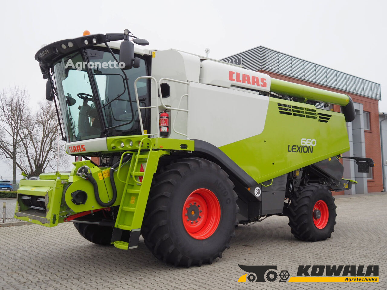 θεριζοαλωνιστική μηχανή Claas Lexion 660 + V770