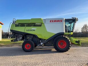 зернозбиральний комбайн Claas Lexion 740