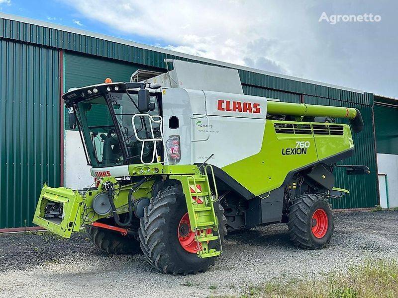 Claas Lexion 760 grain harvester