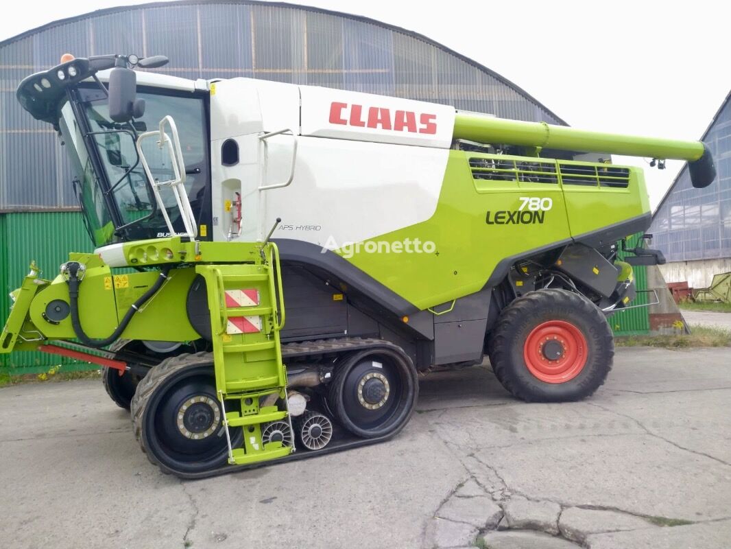 moissonneuse-batteuse Claas Lexion 780