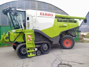 Claas Lexion 780 grain harvester