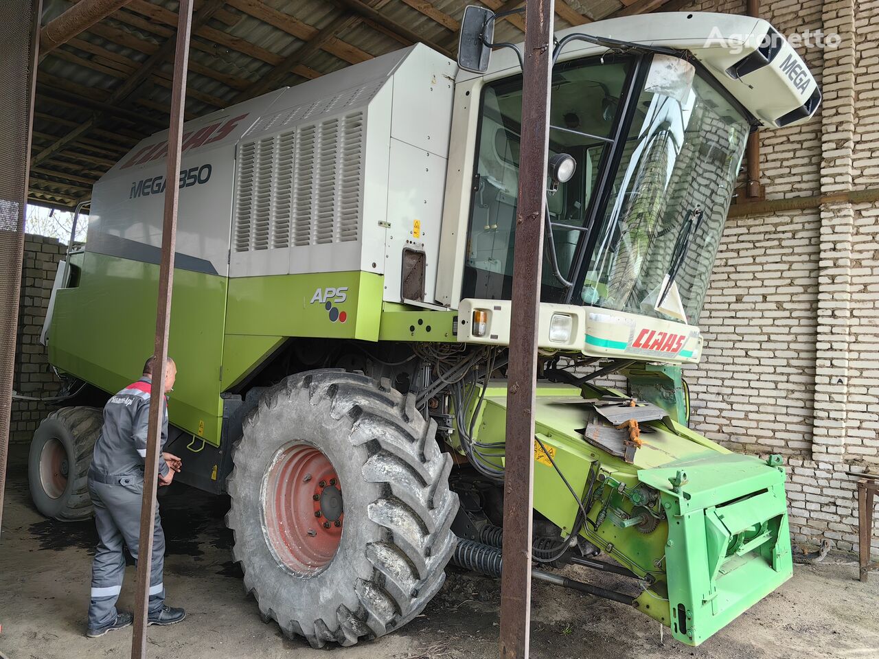 Claas Mega 350 mejetærsker