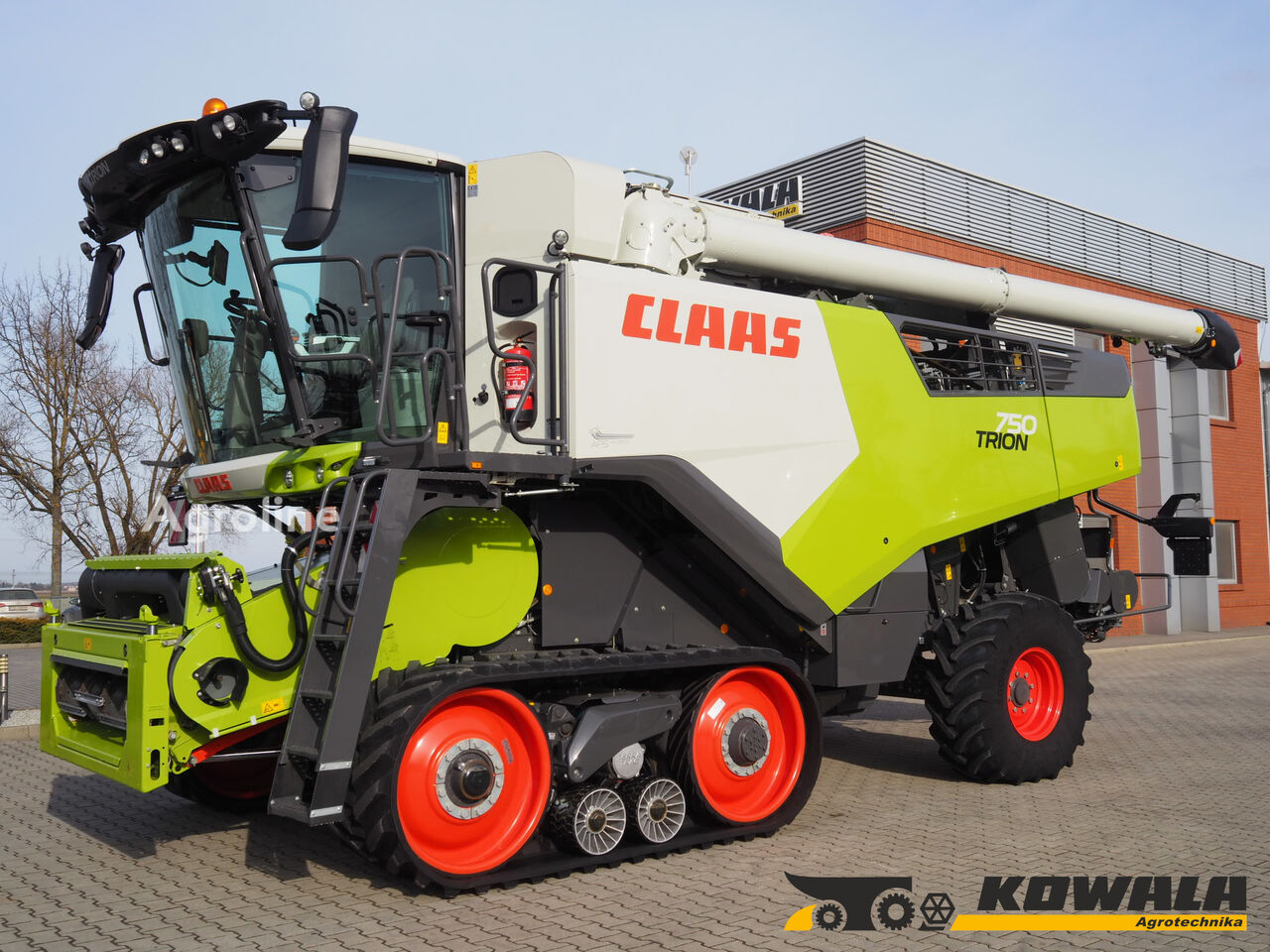 Зерноуборочный комбайн Claas Trion 750TT, GPS + V930 - Agriline