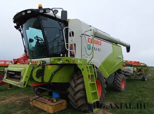 sklízecí mlátička Claas Tucano 440