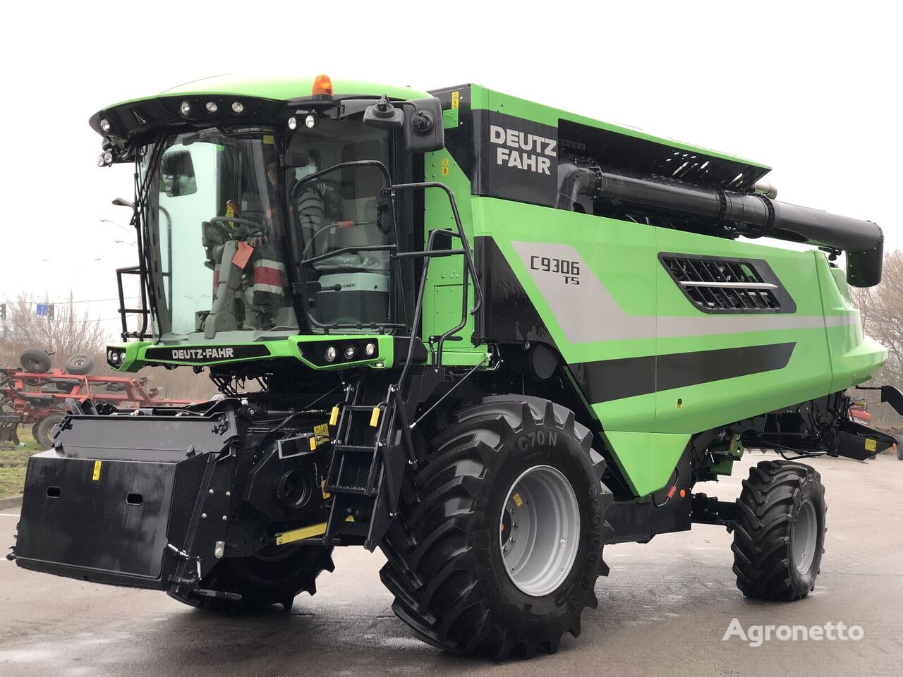 新しいDeutz-Fahr C9306TS 穀物収穫機