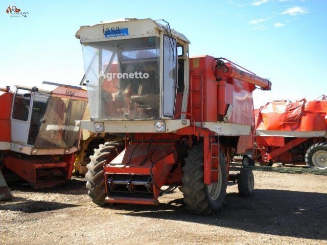 IASA 4420 grain harvester for parts