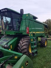 moissonneuse-batteuse John Deere 9560i CWS