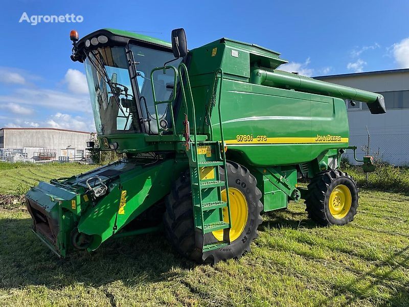 ماكينة حصادة دراسة John Deere 9780i CTS