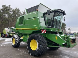 moissonneuse-batteuse John Deere C670