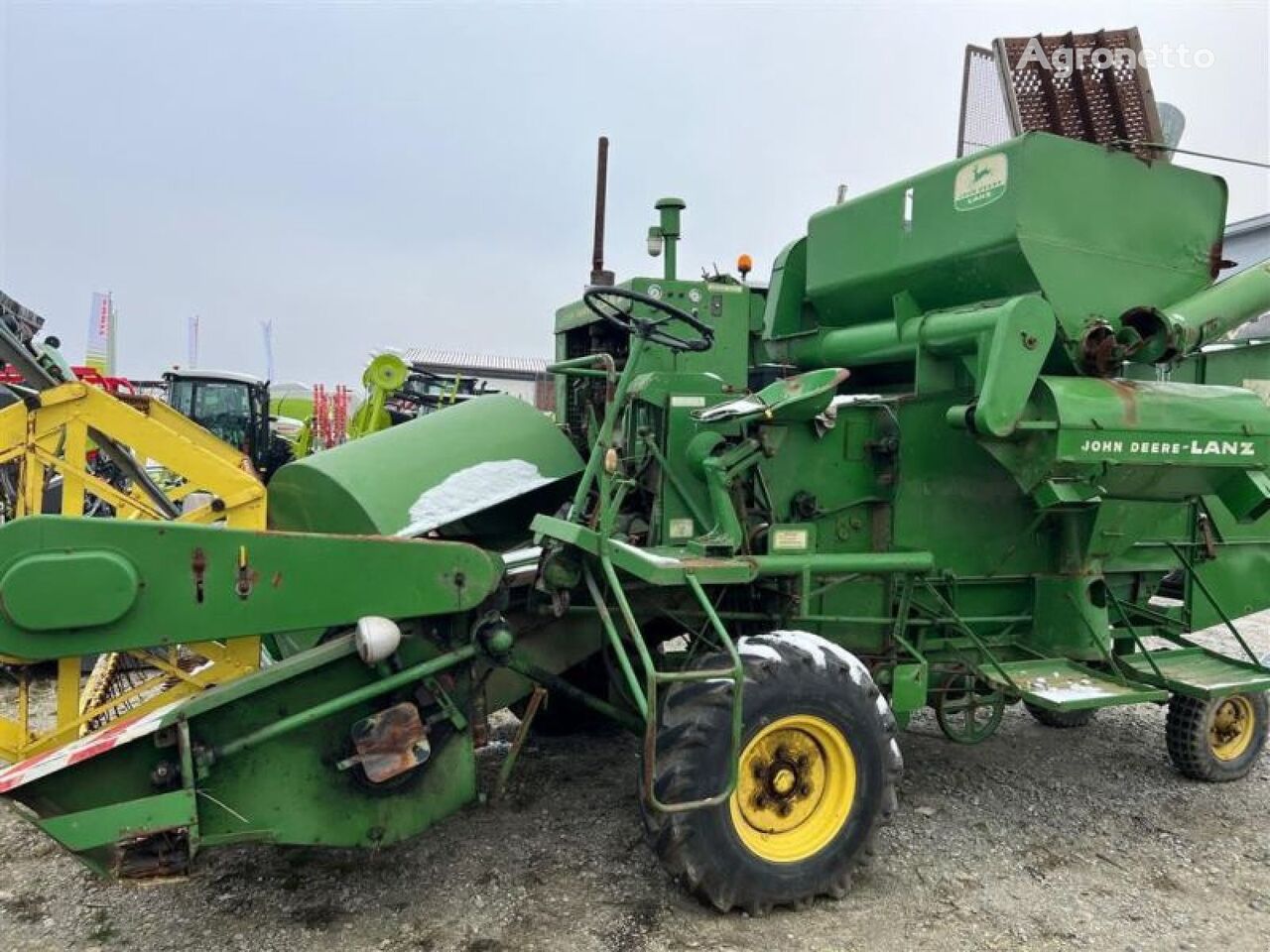 John Deere MD 250 S grain harvester