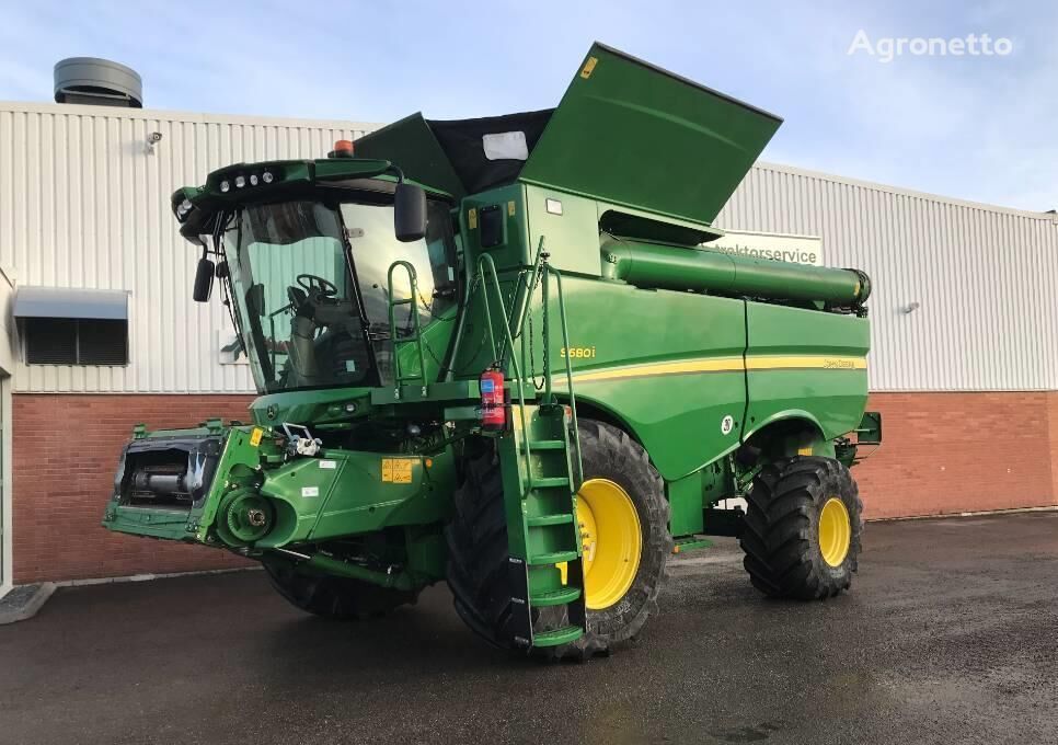 obilný kombajn John Deere S 680 i