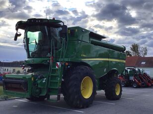 ماكينة حصادة دراسة John Deere S 780