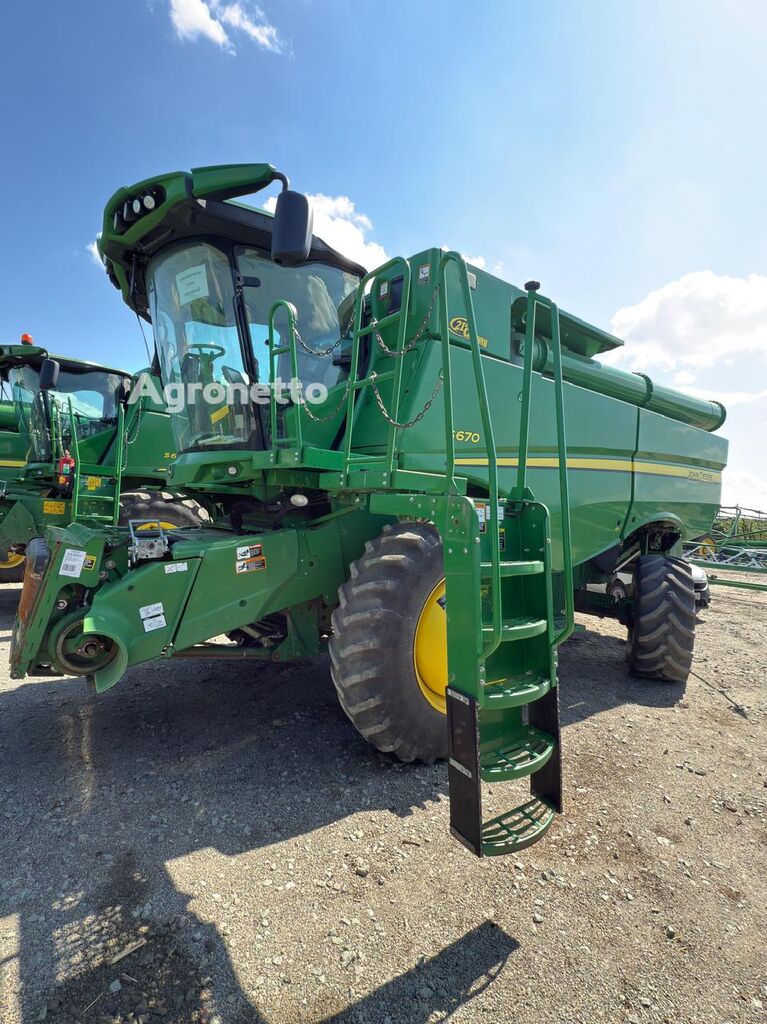Moissonneuse-batteuse John Deere S670 à vendre | Agronetto BF Moissonneuse-batteuse John Deere S670 - Agronetto