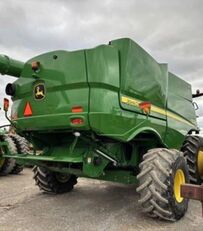 colheitadeira de gr&atilde;os John Deere S680, 2016 r.v, b/v