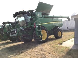 John Deere S770 kombájn