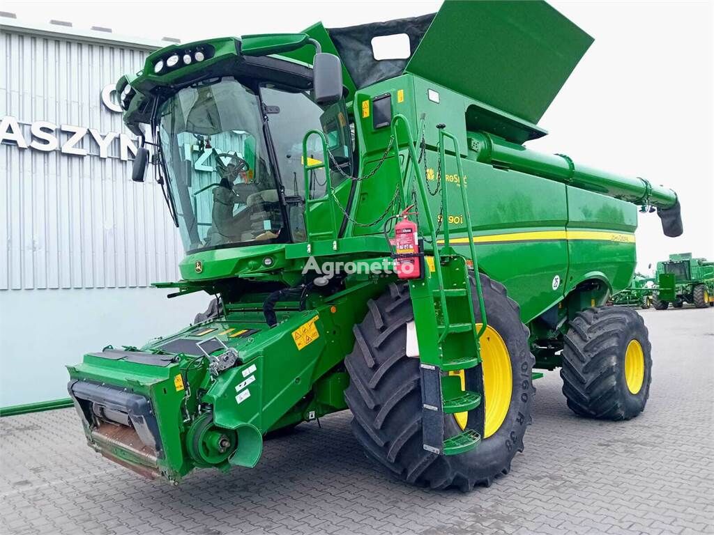 John Deere S790 grain harvester - Agronetto