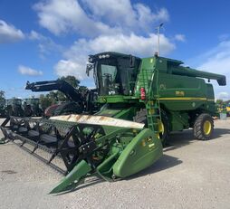 John Deere T 550 grain harvester