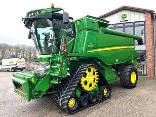 ماكينة حصادة دراسة John Deere T 560i