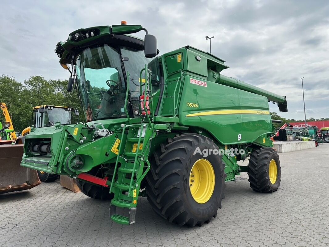 Moissonneuse-batteuse John Deere T 670 i Neumaschine à vendre | Agronetto TG Moissonneuse-batteuse John Deere T 670 i Neumaschine neuve - Agronetto