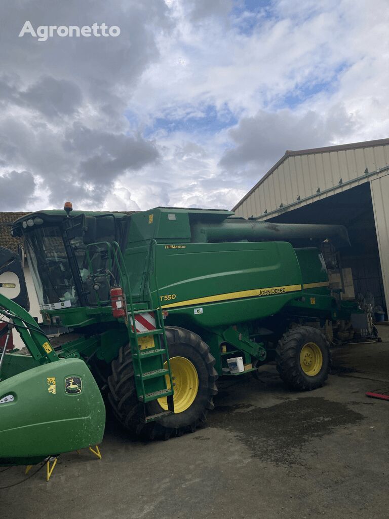 John Deere T550 grain harvester