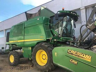зернозбиральний комбайн John Deere T560