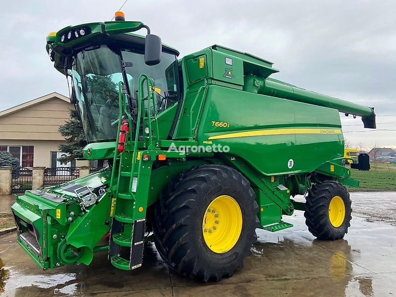 máy gặt đập liên hợp John Deere T660i