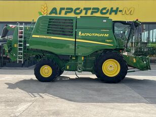 mesin pemanen gandum John Deere T660i HM