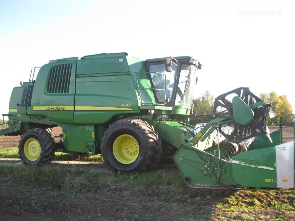 John Deere T670 grain harvester - Agronetto