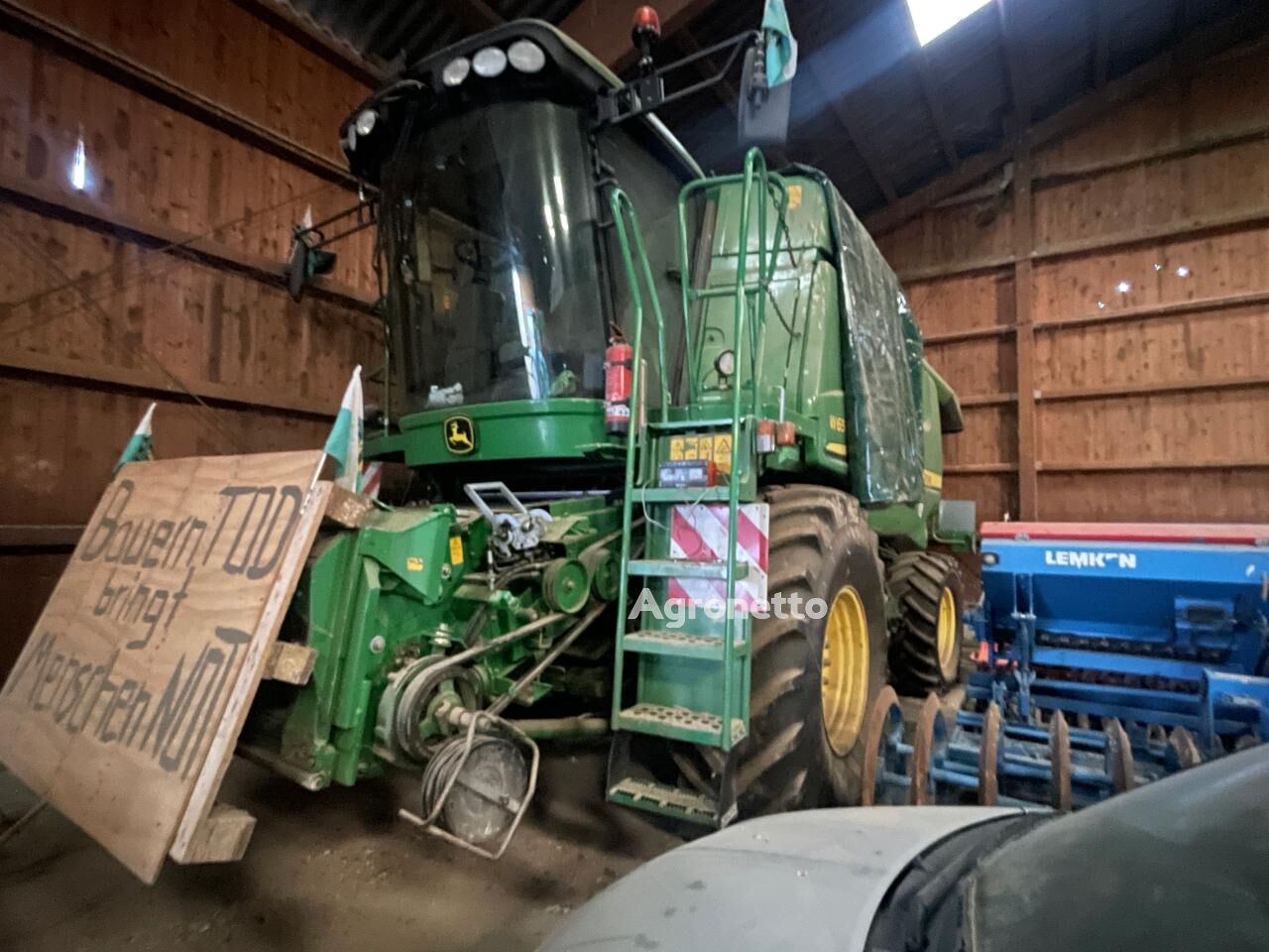 John Deere W 650 grain harvester