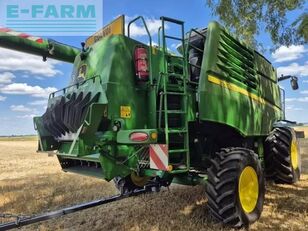 moissonneuse-batteuse John Deere t560