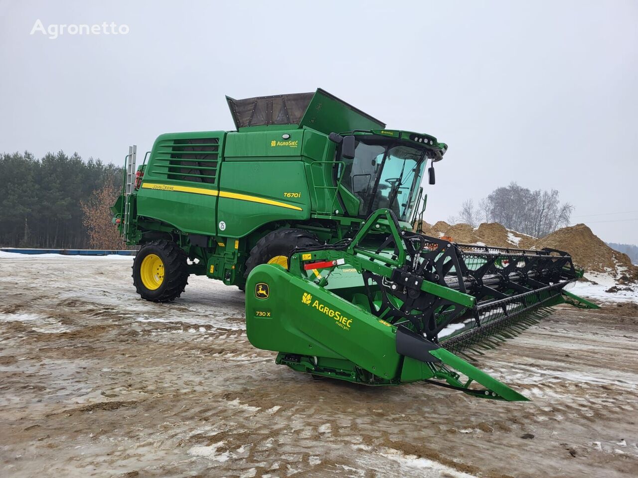 moissonneuse-batteuse John Deere t670i