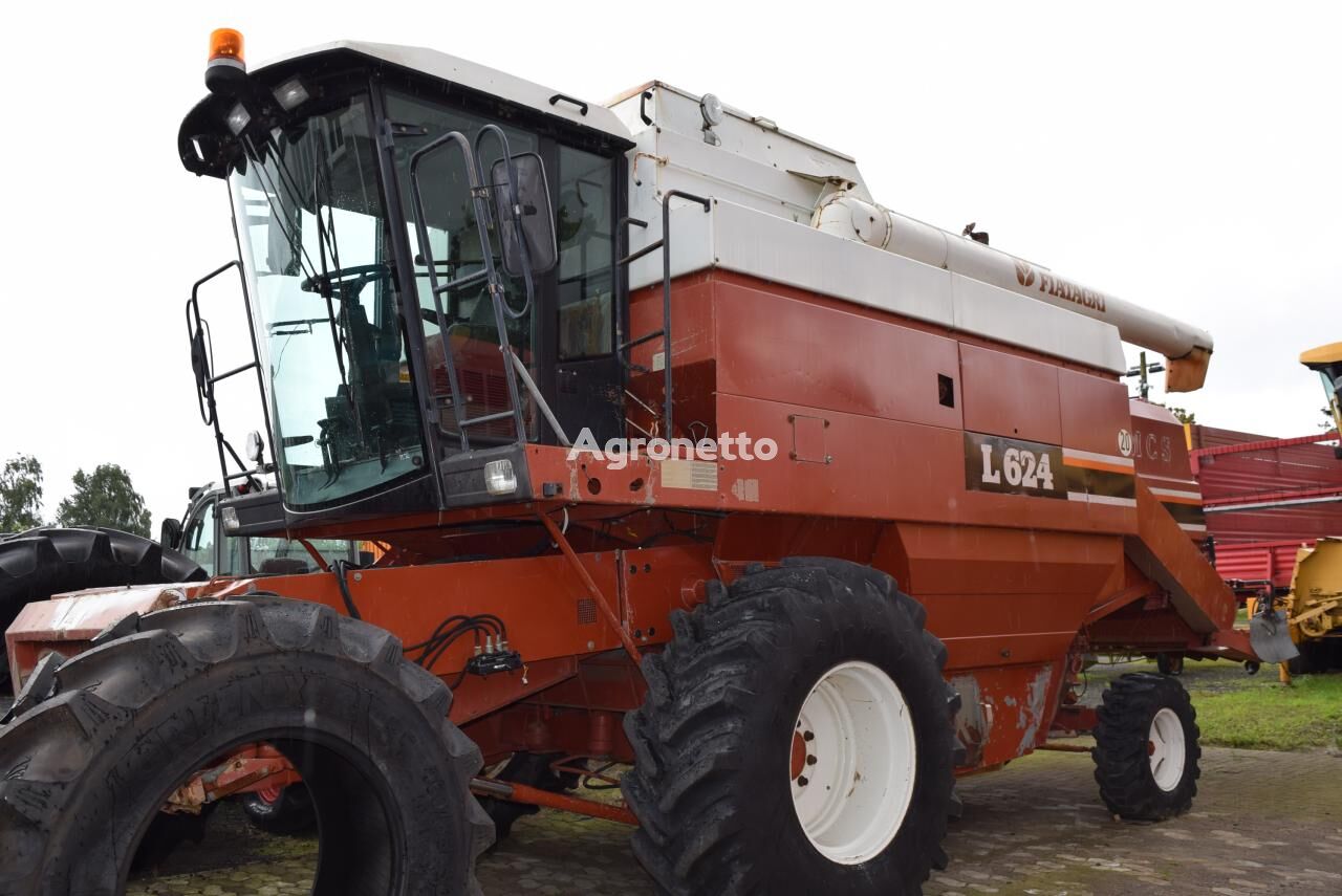 L624 grain harvester