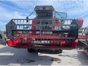 зернозбиральний комбайн Massey Ferguson 22