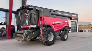 Massey Ferguson 7370 BETA grain harvester