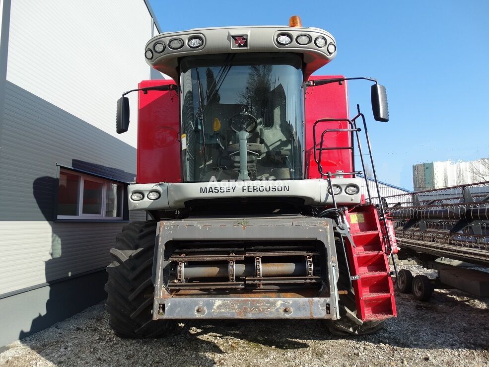 moissonneuse-batteuse Massey Ferguson CENTORA 7280