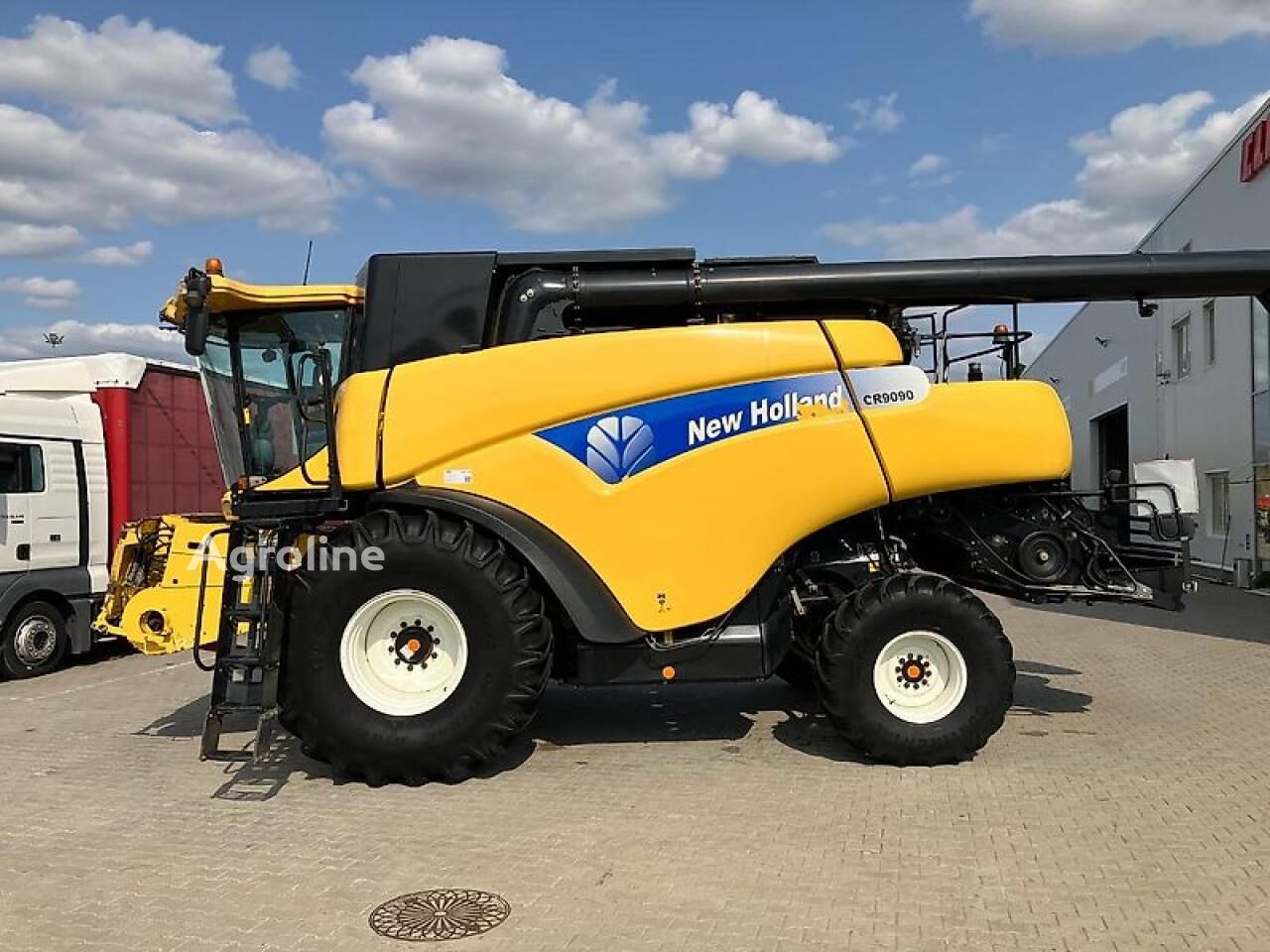 Зерноуборочный комбайн New Holland CR9090 - Agroline