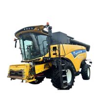colheitadeira de gr&atilde;os New Holland CX 8.80