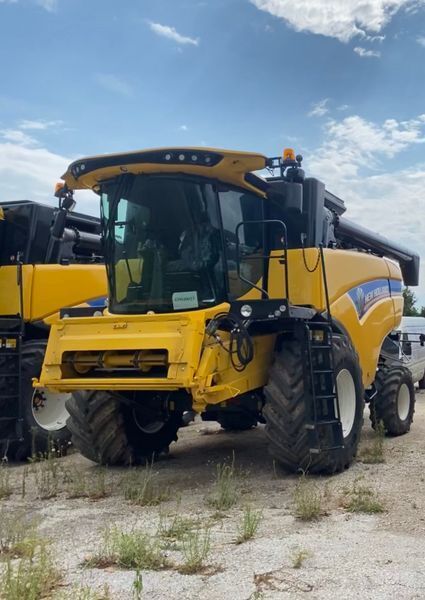 neuer New Holland CX6.80 Getreideernter