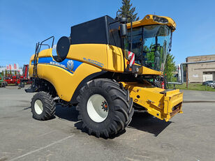 New Holland CX6090 grain harvester